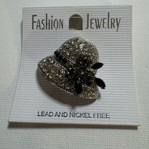 NWT Bonnet hat black and clear stone brooch